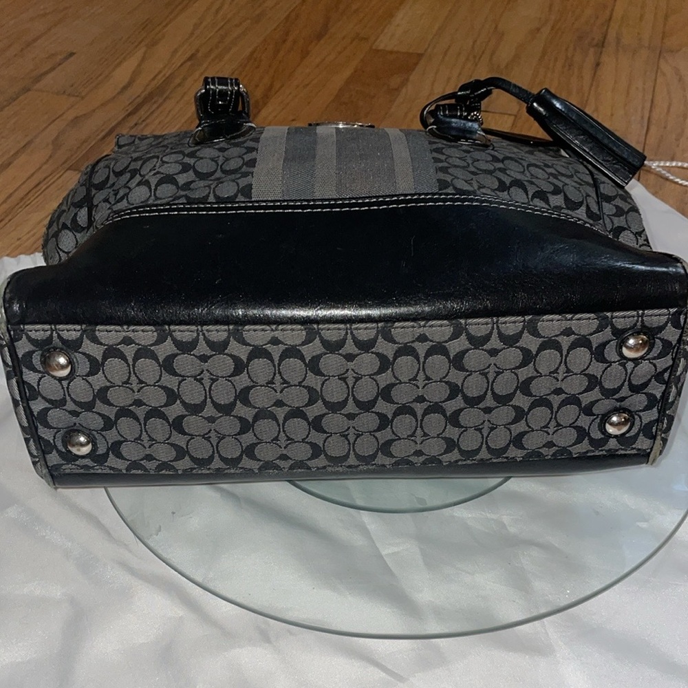 •COACH•GRAY & BLACK LEGACY CANDACE CARRYALL HANDBAG EUC - Picture 8 of 15